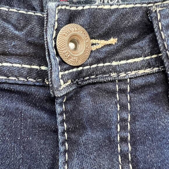 NWT Silver Jeans Co. Suki Capri Women's Jean Capri Size W28 L22.5 Mid Rise - Picture 5 of 16